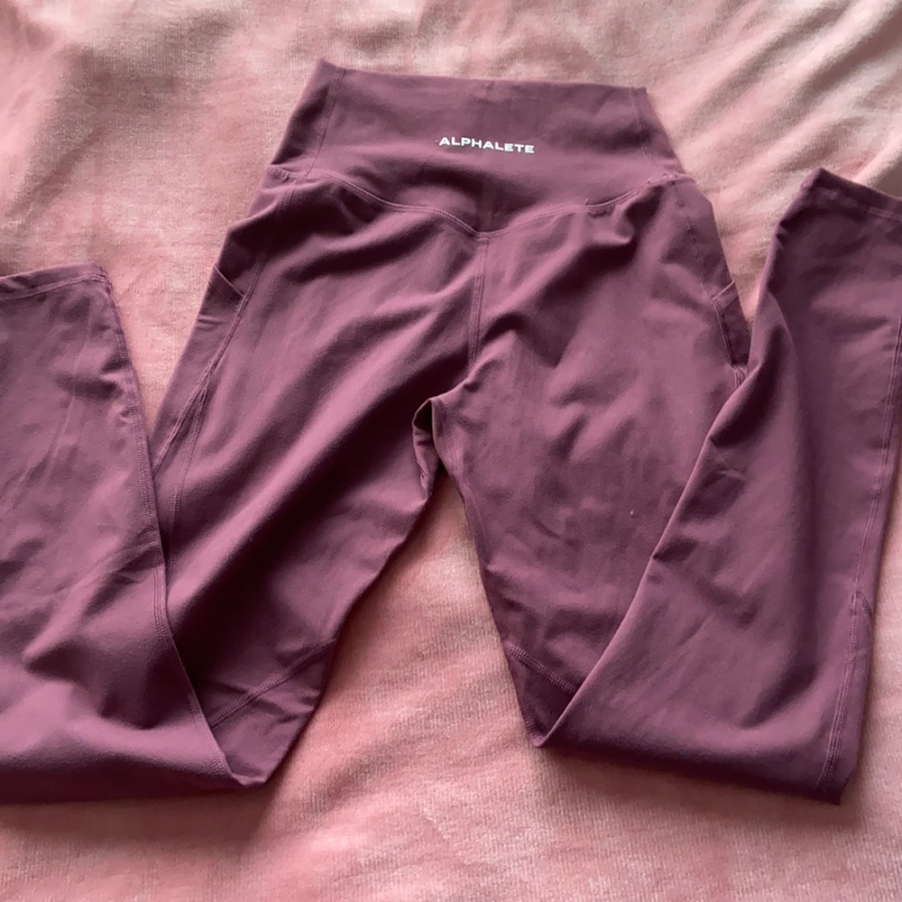 Alphalete leggings